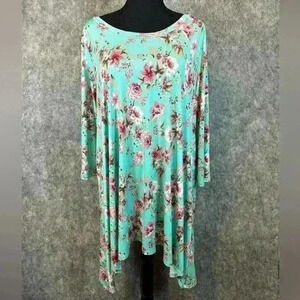 NWT Paisley Grace Boutique Floral Top - XL